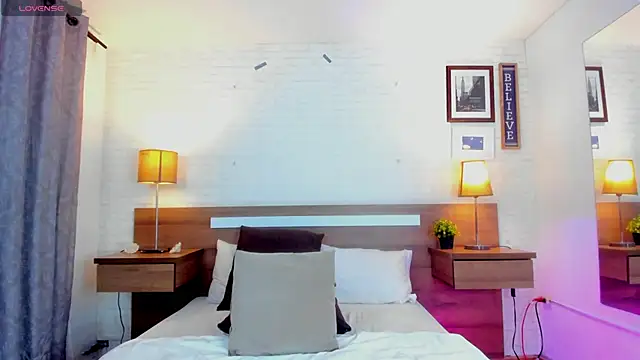 JenniferAuriston online show from November 2025 08:23:02 PM