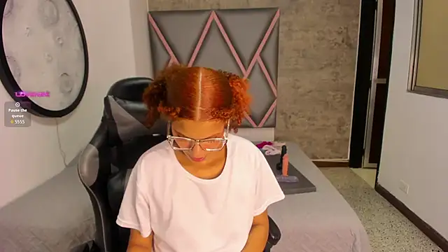 chubby sexy  online show from September 2025 12:49:02 PM