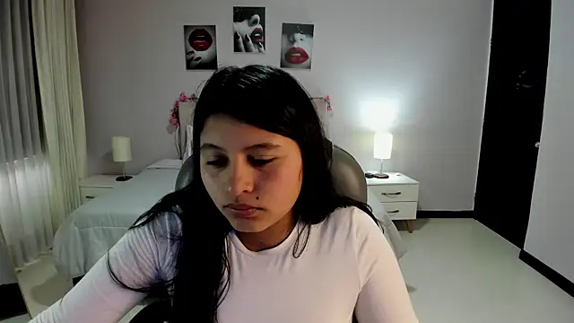 Snapshot of Miss_Cataleya__ chatting on May 2026 12:19:01 PM Miss Cataleya online show from May 2026 12:19:01 PM