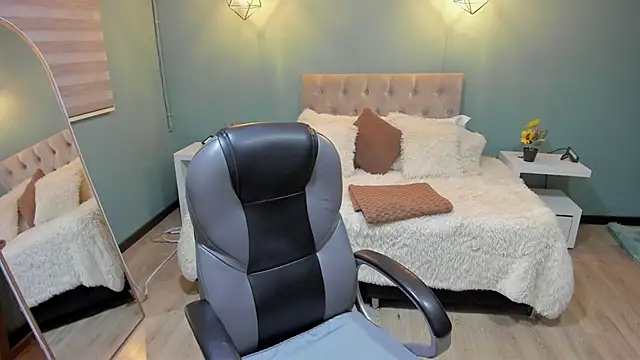 Miss Cataleya   online show from March 2026 11:36:01 AM