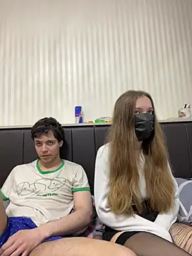 lovburger online show from June 2026 09:41:01 PM