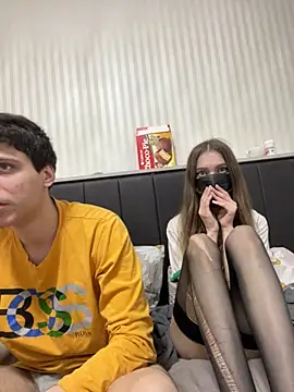lovburger online show from May 2026 04:33:01 PM