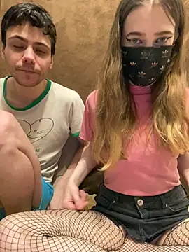 lovburger online show from November 2025 09:40:01 PM