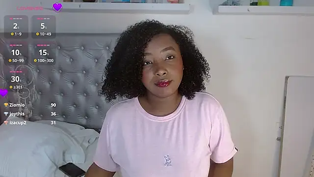 angiellam online show from November 2025 03:59:02 PM