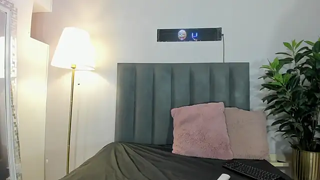 KendraChavez  online show from March 2026 08:49:02 PM