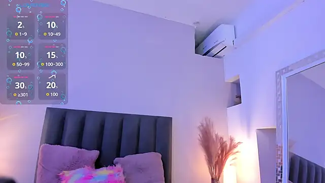 Snapshot of KendraChavez_ chatting on October 2025 08:35:01 PM KendraChavez online show from October 2025 08:35:01 PM