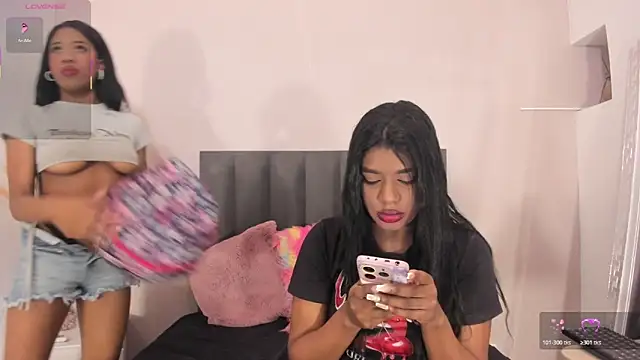 KendraChavez  online show from December 2025 10:21:01 PM