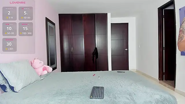 marianaandvalen online show from March 2026 11:06:02 AM