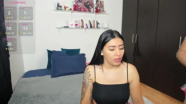 marianaandvalen online show from October 2025 11:09:01 AM