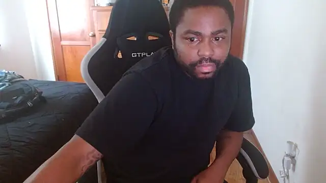 Breadwinnah online show from November 2025 10:14:02 PM