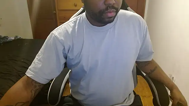 Breadwinnah online show from November 2025 02:21:02 AM