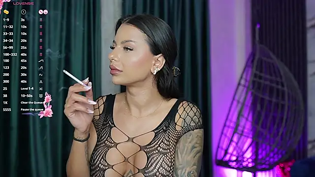 Spicy Maple online show from September 2025 08:19:01 PM