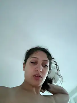 Snapshot of DreamThickCouple chatting on May 2026 04:46:01 PM DreamThickCouple online show from May 2026 04:46:01 PM