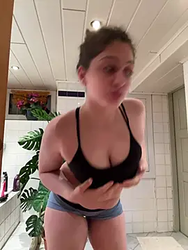 DreamThickCouple online show from April 2026 07:08:02 PM
