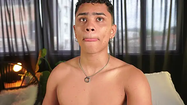 Snapshot of ErosWild_ chatting on February 2026 07:52:02 PM ErosWild online show from February 2026 07:52:02 PM