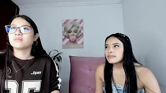 valeria millers online show from December 2025 02:42:02 PM