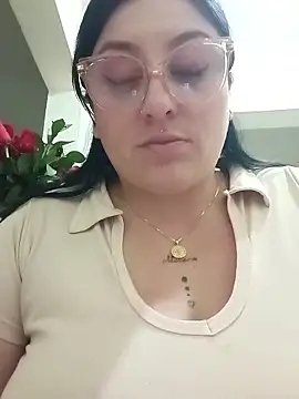 Snapshot of megan_fox5 chatting on December 2025 04:02:02 AM megan fox5 online show from December 2025 04:02:02 AM