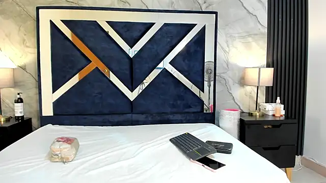 Snapshot of VioletRose_as chatting on October 2025 07:24:02 PM VioletRose as online show from October 2025 07:24:02 PM