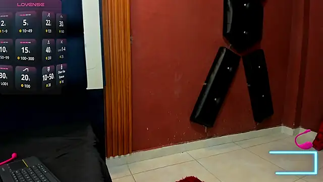 VioletRose as online show from March 2026 03:00:01 AM