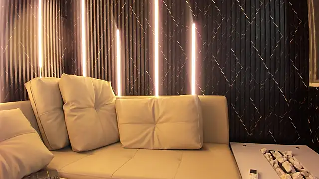 VioletRose as online show from March 2026 03:40:01 AM