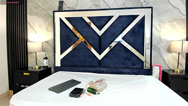 Snapshot of VioletRose_as chatting on October 2025 07:34:02 PM VioletRose as online show from October 2025 07:34:02 PM