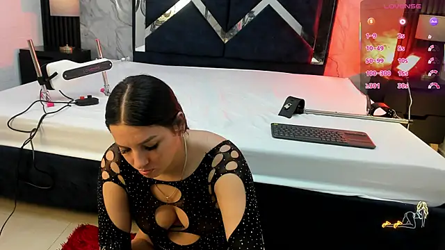 VioletRose as online show from May 2026 07:17:01 PM