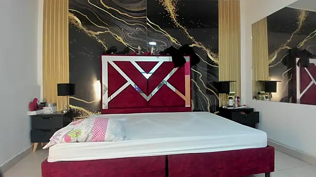 Snapshot of VioletRose_as chatting on November 2025 08:18:02 PM VioletRose as online show from November 2025 08:18:02 PM