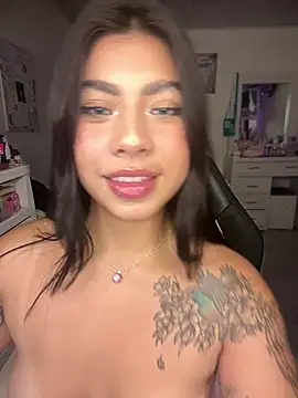 charlotte queen1320 online show from April 2026 05:16:01 AM