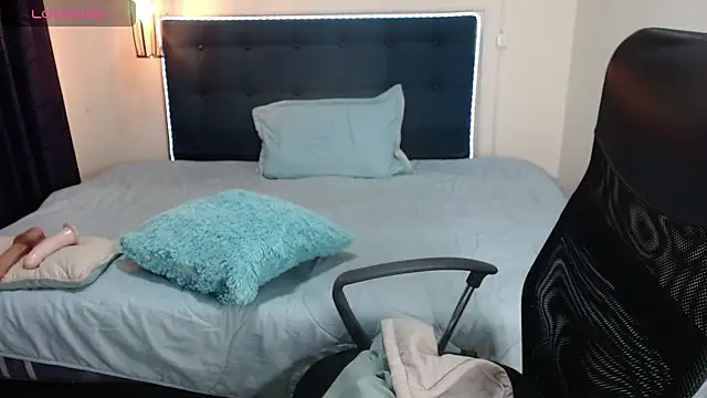 azabachebabe online show from November 2025 03:38:01 PM