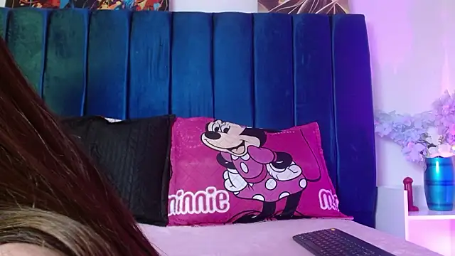 Annie switt online show from March 2026 04:41:02 AM