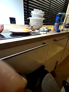 Snapshot of Melody1600 chatting on November 2025 11:08:02 PM Melody1600 online show from November 2025 11:08:02 PM