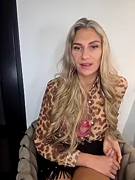 Melody1600 online show from December 2025 01:39:01 AM