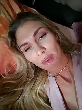 Melody1600 online show from November 2025 09:04:01 PM