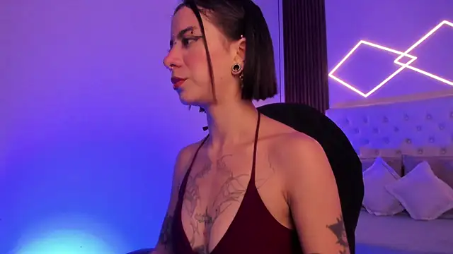 ZamabyCrucie online show from November 2025 12:14:01 AM