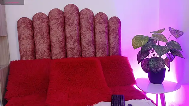 Snapshot of Conejita_420 chatting on November 2025 08:47:01 PM Conejita 420 online show from November 2025 08:47:01 PM