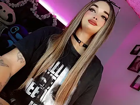 kattie Sweet  online show from November 2025 10:35:02 PM