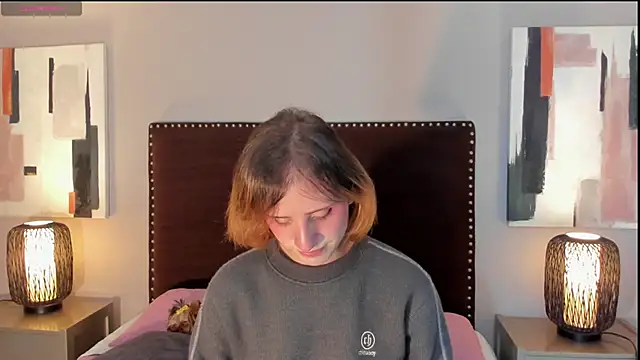 seraphine star online show from March 2026 03:17:02 AM