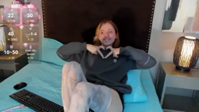 seraphine star online show from April 2026 08:59:01 PM