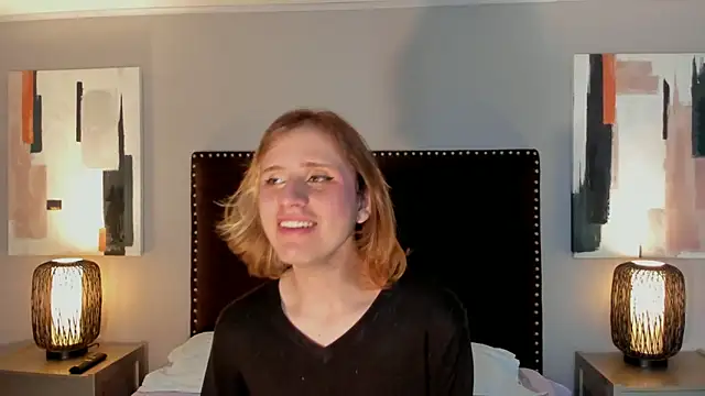 seraphine star online show from April 2026 12:24:01 AM