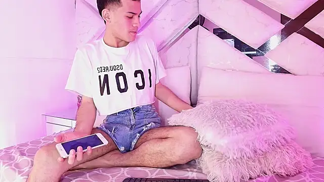 alessandro musk online show from March 2026 02:18:01 PM