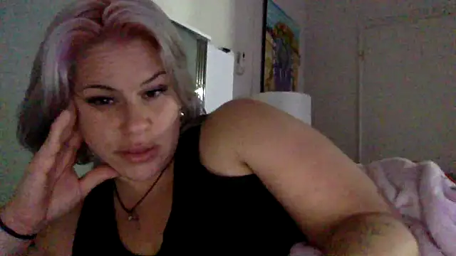 toomuchofafreak online show from December 2025 11:09:02 AM