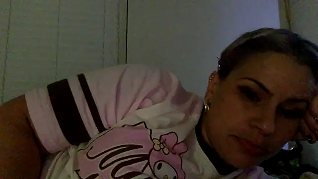 toomuchofafreak online show from October 2025 07:29:01 AM