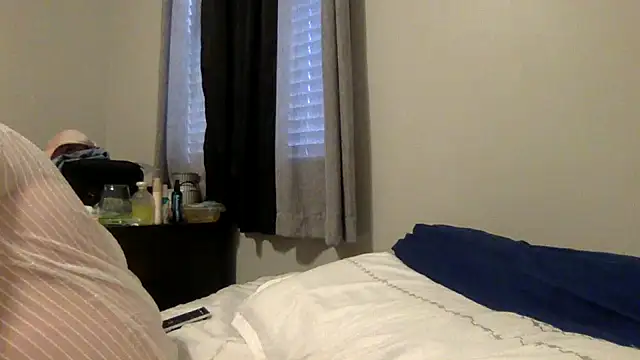 toomuchofafreak online show from February 2026 09:14:01 PM