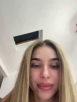 KaseyQuinn  online show from November 2025 09:23:02 AM