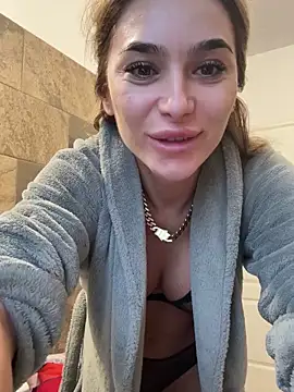 KaseyQuinn  online show from October 2025 05:39:02 AM