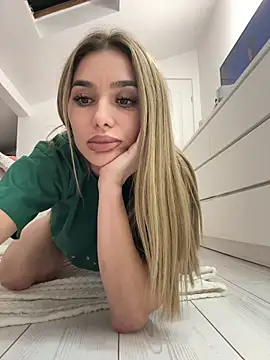 KaseyQuinn  online show from November 2025 10:32:01 PM