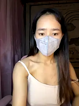 TiNa 04 online show from October 2025 11:07:02 PM