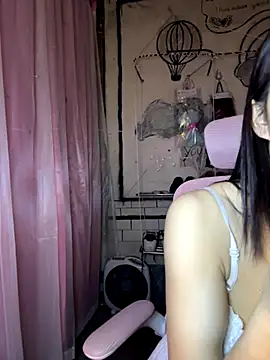 TiNa 04 online show from December 2025 11:43:02 PM