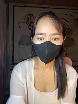 TiNa 04 online show from November 2025 11:41:01 PM