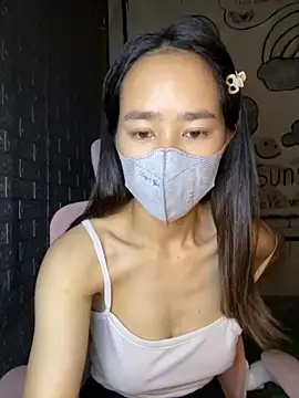 TiNa 04 online show from September 2025 06:26:02 PM